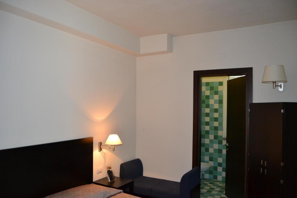 Hotel I' Fiorino モンテルーポ・フィオレンティーノ 部屋 写真